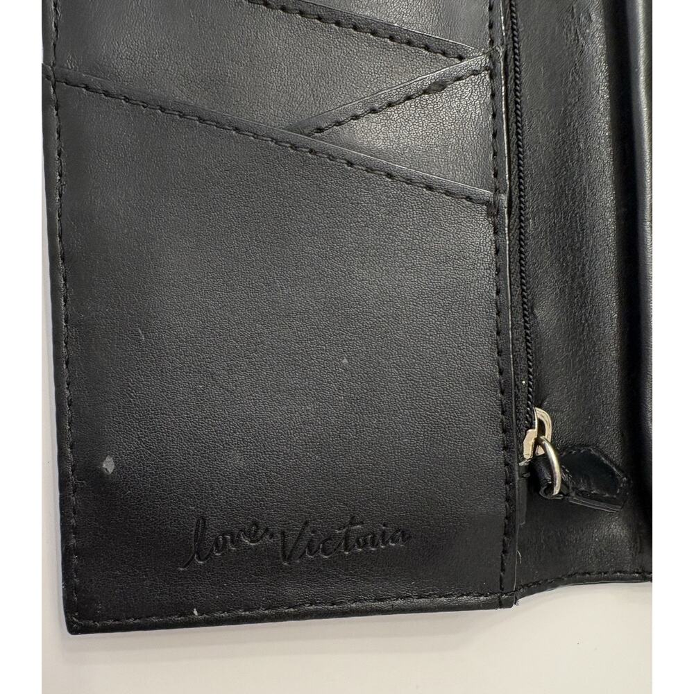 Victoria's Secret V-Quilt Envelope Wallet Wrist Strap Black Faux Leather - Picture 6 of 6